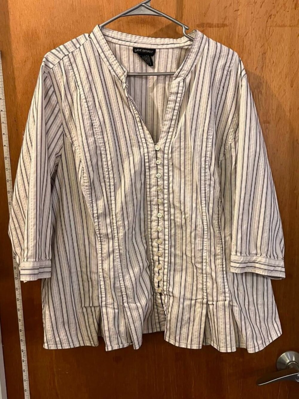 Size 22/24 - Lane Bryant - Striped 3/4 Sleeve Button-Down Blouse